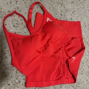 WHOLE SET | SWEET RED | EFFORTLESS SHORTS & EVERYDAY BRA| S
